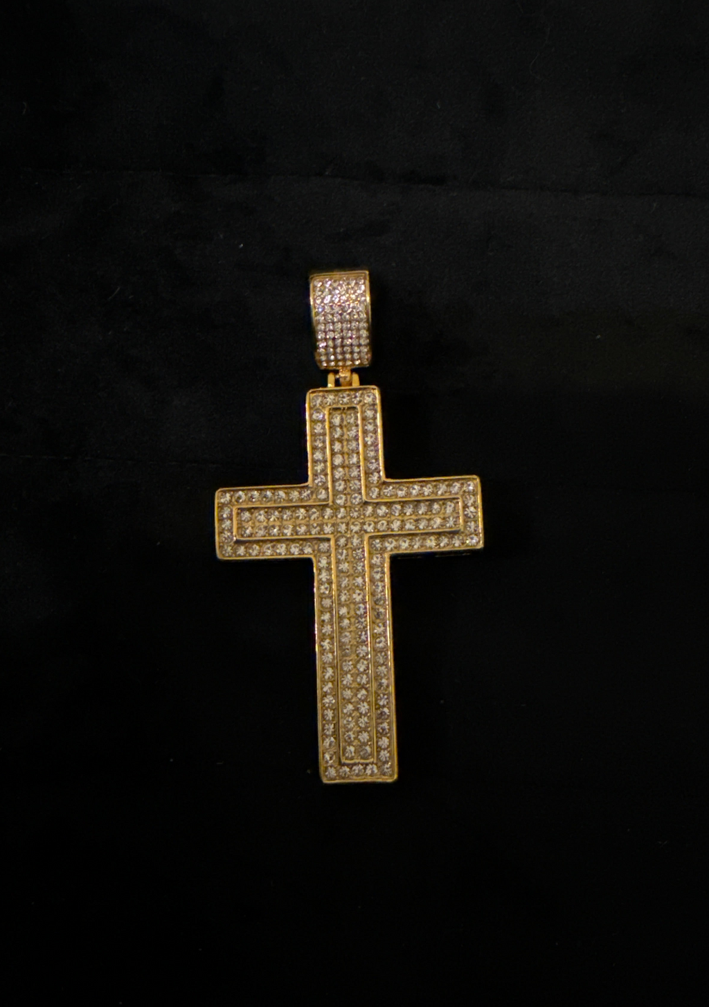 Cross pendant/ gold with black