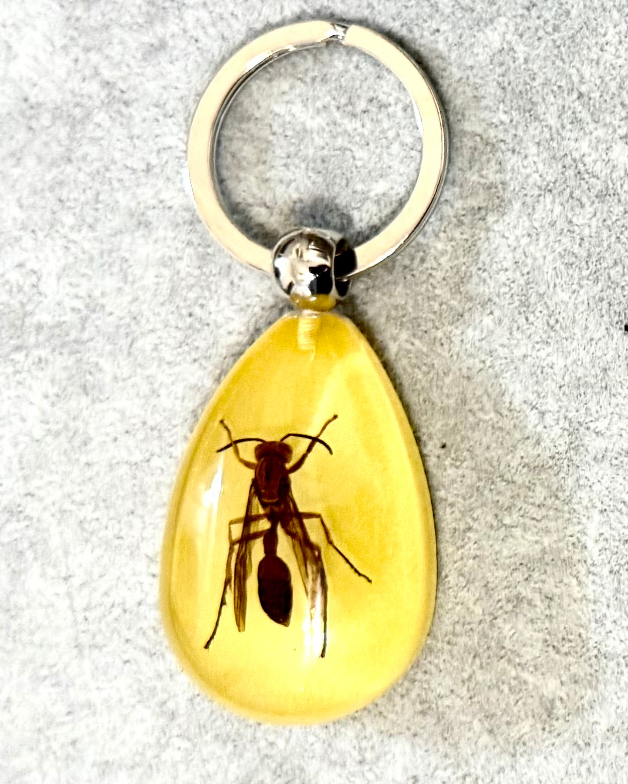 hornet /insect keychain 黃胡蜂匙扣